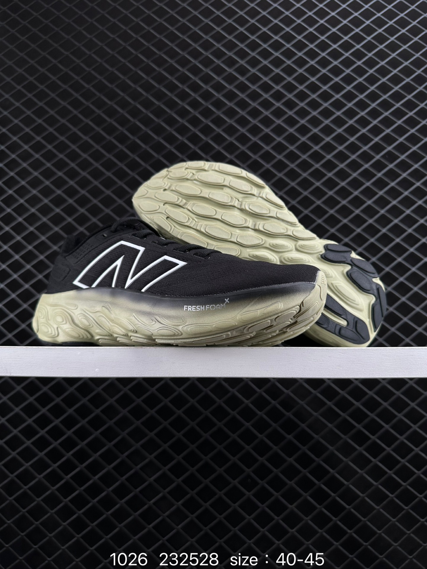 New Balance NB Fresh Foam 轻量跑鞋